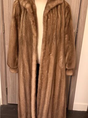 Vintage Real Mink Fur Coat – Full Length with Hood